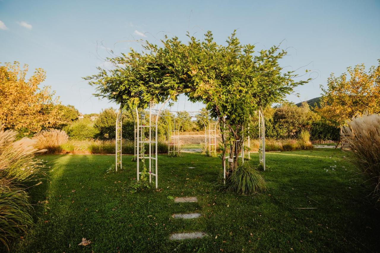 Abbazia Sette Frati Agriturismo Fratres Pietrafitta  Exteriör bild